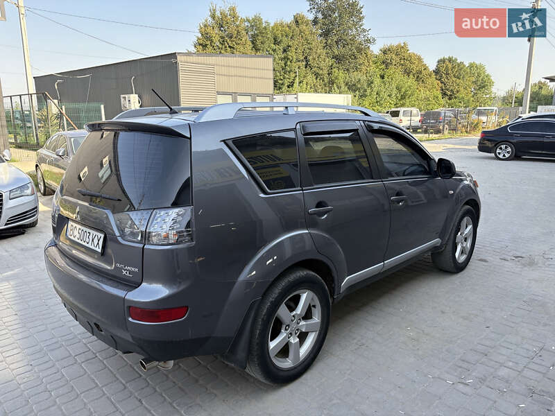 Внедорожник / Кроссовер Mitsubishi Outlander XL 2008 в Киеве фото 4 Внедорожник / Кроссовер Mitsubishi Outlander XL 2008 в Киеве
