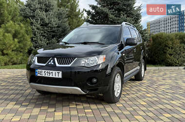 Внедорожник / Кроссовер Mitsubishi Outlander XL 2009 в Днепре