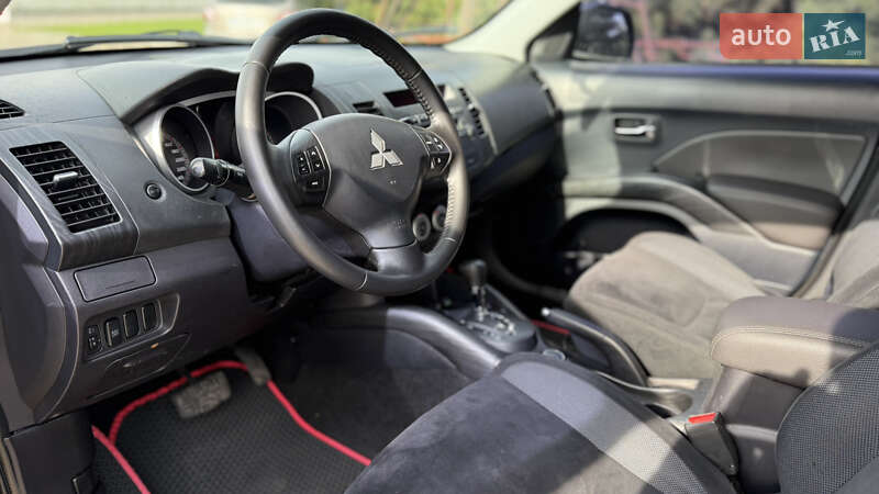 Внедорожник / Кроссовер Mitsubishi Outlander XL 2009 в Днепре фото 13 Внедорожник / Кроссовер Mitsubishi Outlander XL 2009 в Днепре