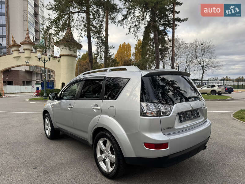Позашляховик / Кросовер Mitsubishi Outlander XL 2008 в Харкові фото 5 Позашляховик / Кросовер Mitsubishi Outlander XL 2008 в Харкові