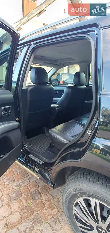 Внедорожник / Кроссовер Mitsubishi Outlander XL 2009 в Тернополе