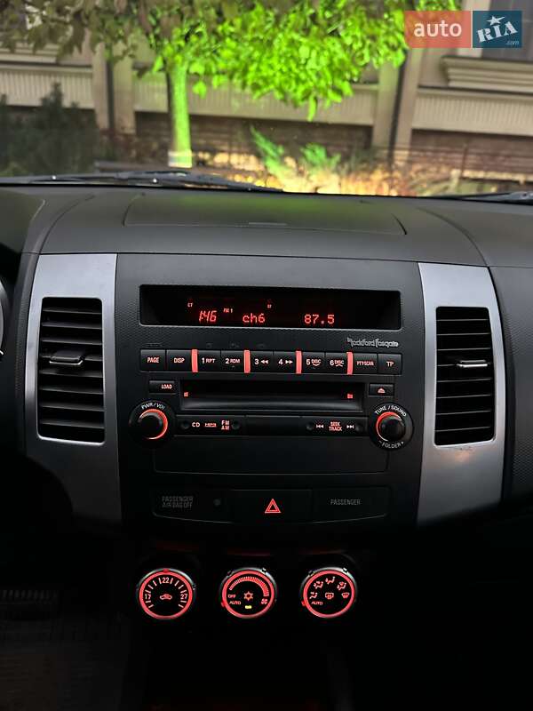 Внедорожник / Кроссовер Mitsubishi Outlander XL 2007 в Киеве фото 45 Внедорожник / Кроссовер Mitsubishi Outlander XL 2007 в Киеве