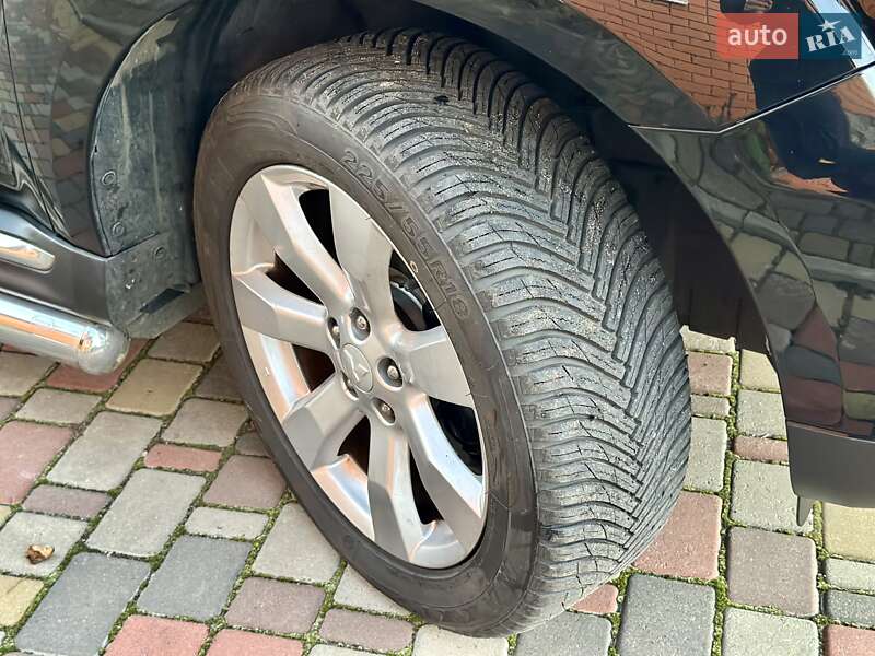 Внедорожник / Кроссовер Mitsubishi Outlander XL 2012 в Владимирце фото 40 Внедорожник / Кроссовер Mitsubishi Outlander XL 2012 в Владимирце