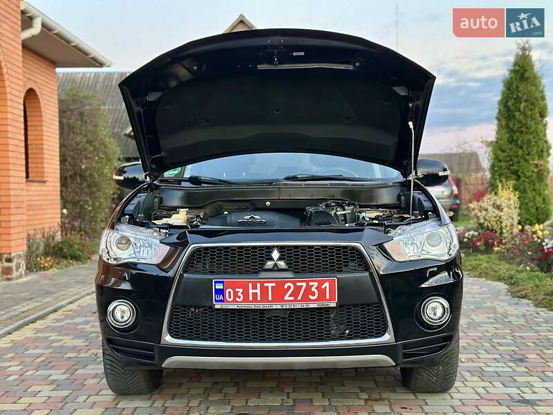Внедорожник / Кроссовер Mitsubishi Outlander XL 2012 в Владимирце фото 43 Внедорожник / Кроссовер Mitsubishi Outlander XL 2012 в Владимирце