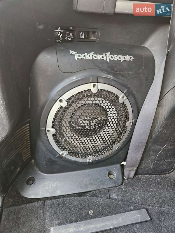 Позашляховик / Кросовер Mitsubishi Outlander XL 2007 в Дніпрі