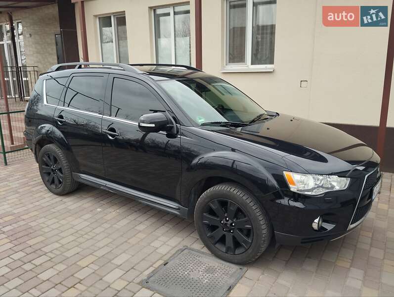 Позашляховик / Кросовер Mitsubishi Outlander XL 2011 в Запоріжжі фото 4 Позашляховик / Кросовер Mitsubishi Outlander XL 2011 в Запоріжжі