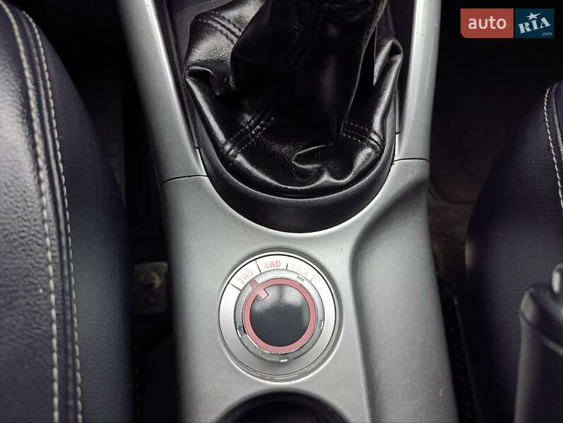 Внедорожник / Кроссовер Mitsubishi Outlander XL 2010 в Теофиполе