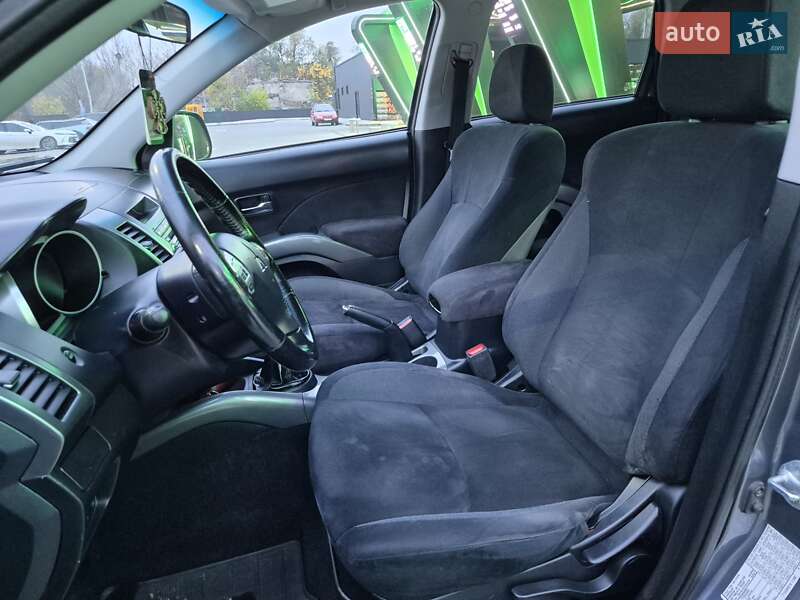 Позашляховик / Кросовер Mitsubishi Outlander XL 2007 в Одесі фото 46 Позашляховик / Кросовер Mitsubishi Outlander XL 2007 в Одесі