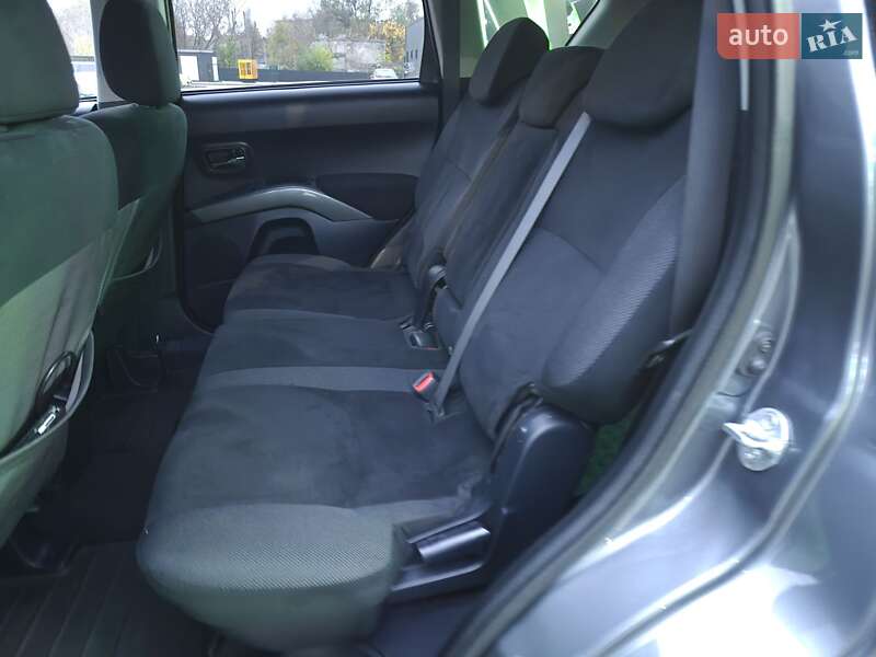 Позашляховик / Кросовер Mitsubishi Outlander XL 2007 в Одесі фото 49 Позашляховик / Кросовер Mitsubishi Outlander XL 2007 в Одесі