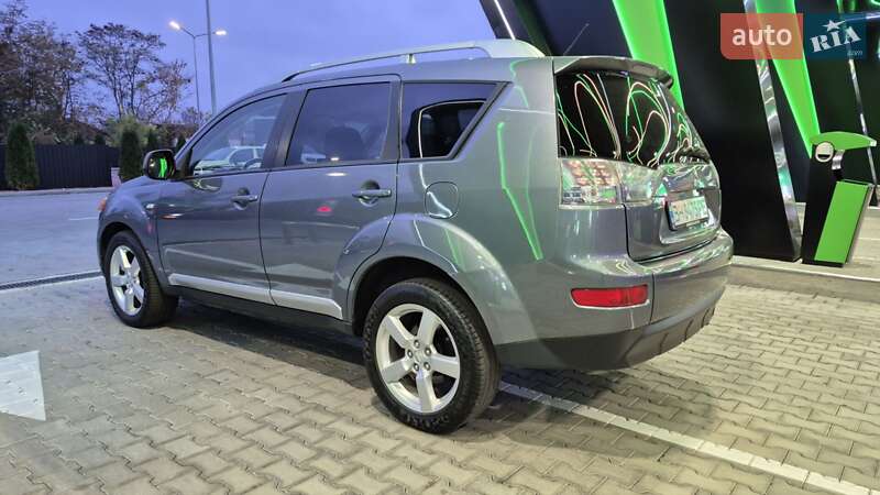 Позашляховик / Кросовер Mitsubishi Outlander XL 2007 в Одесі фото 81 Позашляховик / Кросовер Mitsubishi Outlander XL 2007 в Одесі