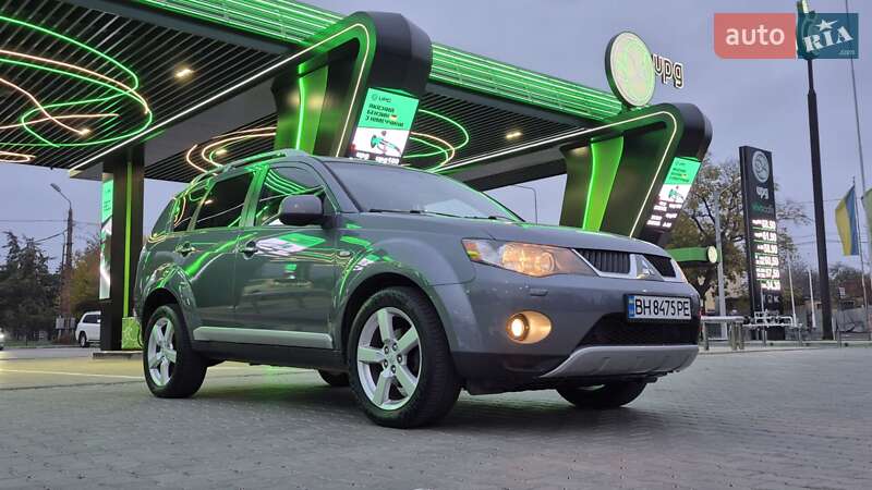 Позашляховик / Кросовер Mitsubishi Outlander XL 2007 в Одесі фото 98 Позашляховик / Кросовер Mitsubishi Outlander XL 2007 в Одесі