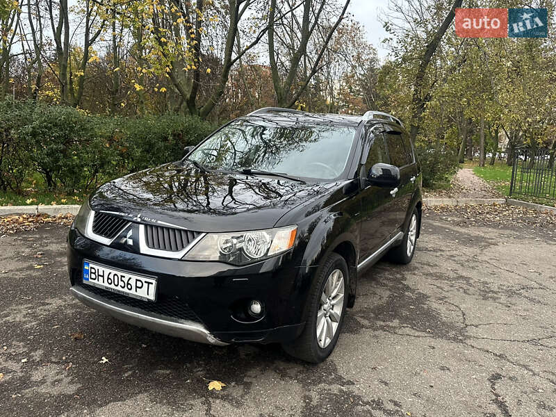 Позашляховик / Кросовер Mitsubishi Outlander XL 2007 в Одесі