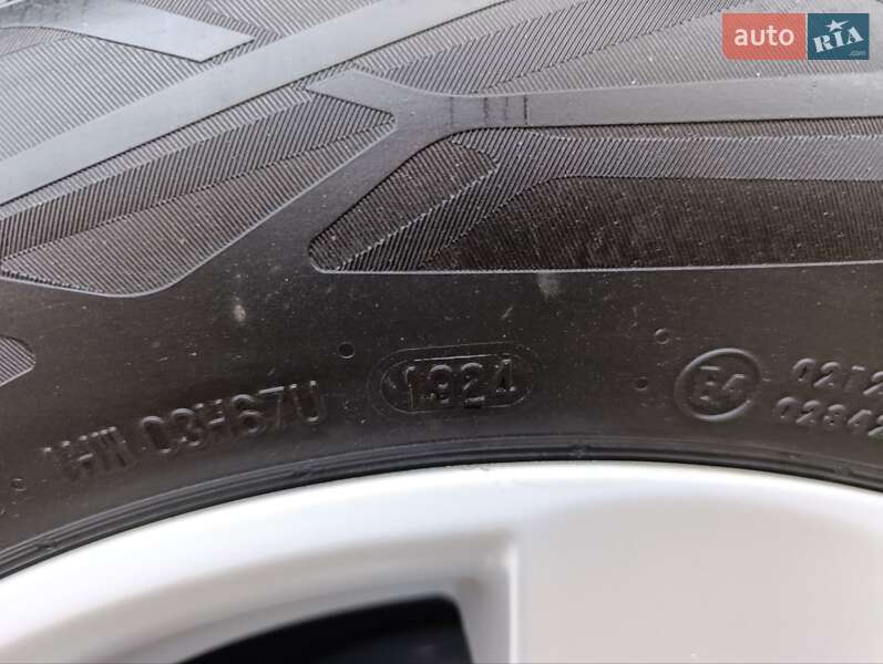 Позашляховик / Кросовер Mitsubishi Outlander XL 2010 в Теофіполі