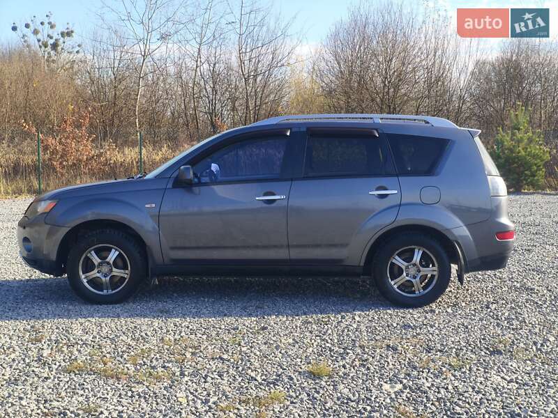 Внедорожник / Кроссовер Mitsubishi Outlander XL 2008 в Львове фото 8 Внедорожник / Кроссовер Mitsubishi Outlander XL 2008 в Львове