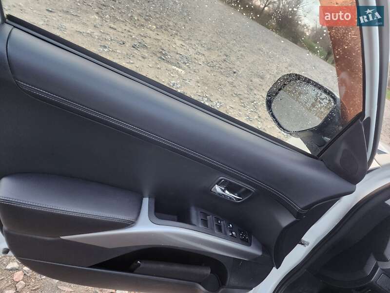 Внедорожник / Кроссовер Mitsubishi Outlander XL 2011 в Буче фото 22 Внедорожник / Кроссовер Mitsubishi Outlander XL 2011 в Буче