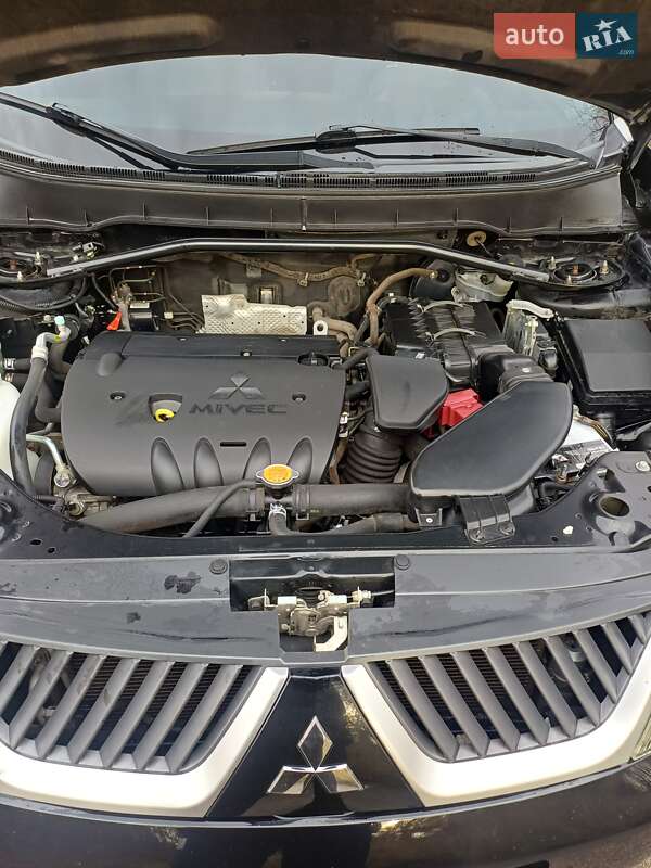 Внедорожник / Кроссовер Mitsubishi Outlander XL 2008 в Харькове фото 7 Внедорожник / Кроссовер Mitsubishi Outlander XL 2008 в Харькове