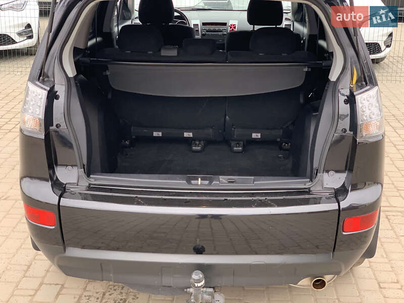 Позашляховик / Кросовер Mitsubishi Outlander XL 2009 в Бердичеві фото 28 Позашляховик / Кросовер Mitsubishi Outlander XL 2009 в Бердичеві