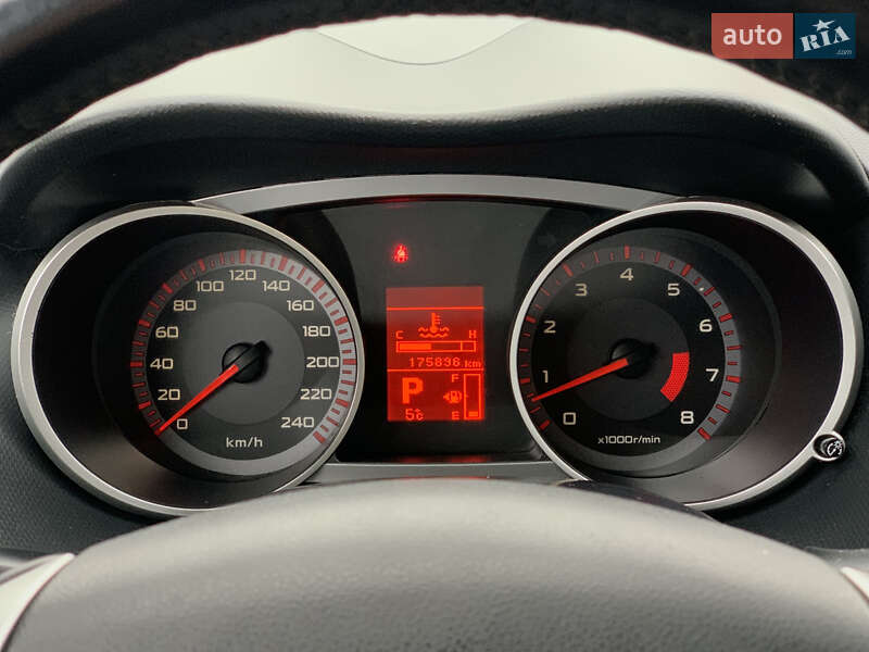 Позашляховик / Кросовер Mitsubishi Outlander XL 2009 в Бердичеві фото 47 Позашляховик / Кросовер Mitsubishi Outlander XL 2009 в Бердичеві