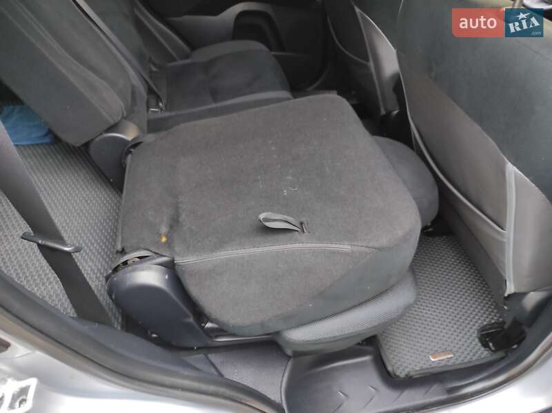 Внедорожник / Кроссовер Mitsubishi Outlander XL 2007 в Хмельницком