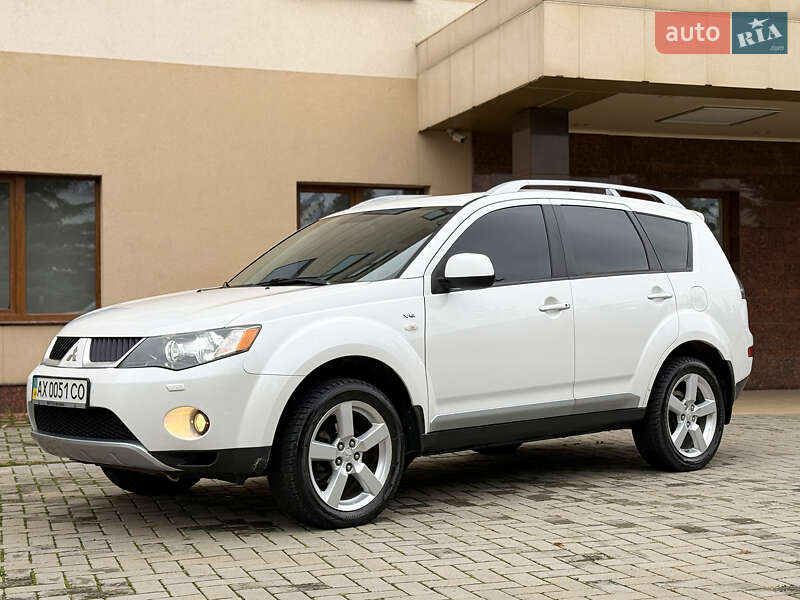 Внедорожник / Кроссовер Mitsubishi Outlander XL 2008 в Харькове
