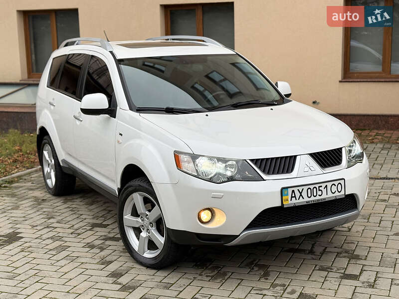 Внедорожник / Кроссовер Mitsubishi Outlander XL 2008 в Харькове
