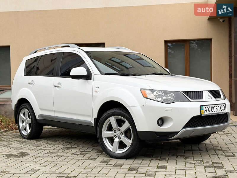 Внедорожник / Кроссовер Mitsubishi Outlander XL 2008 в Харькове
