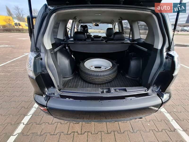 Внедорожник / Кроссовер Mitsubishi Outlander XL 2008 в Житомире