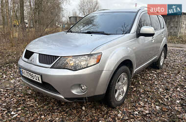 Внедорожник / Кроссовер Mitsubishi Outlander XL 2008 в Киеве
