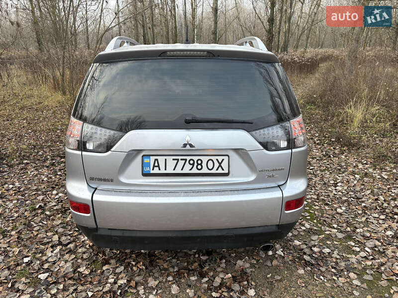 Внедорожник / Кроссовер Mitsubishi Outlander XL 2008 в Киеве