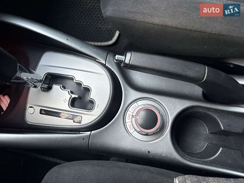 Внедорожник / Кроссовер Mitsubishi Outlander XL 2008 в Киеве