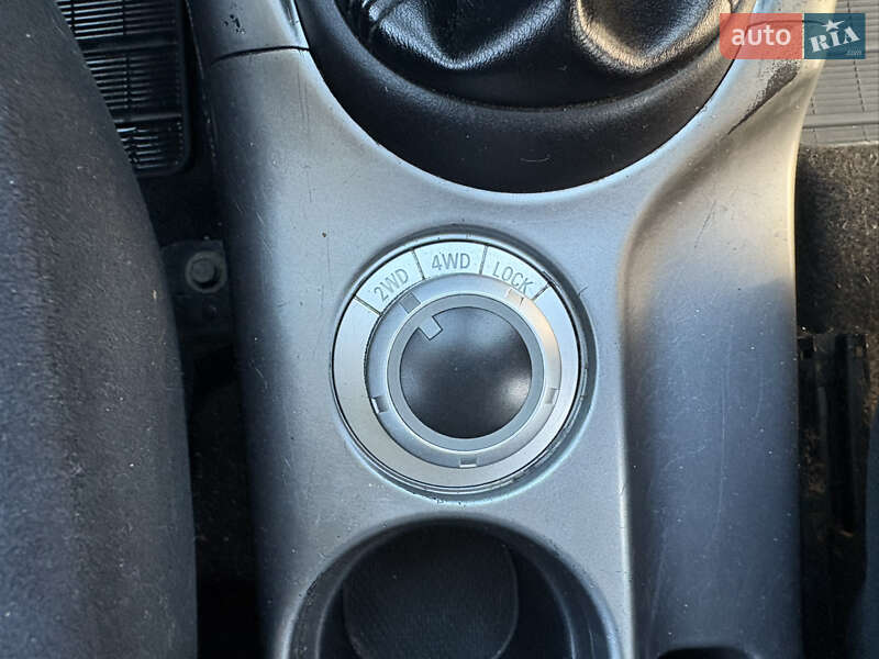 Внедорожник / Кроссовер Mitsubishi Outlander XL 2007 в Черновцах