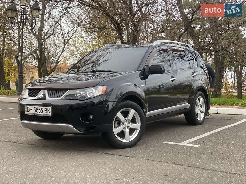 Позашляховик / Кросовер Mitsubishi Outlander XL 2008 в Одесі