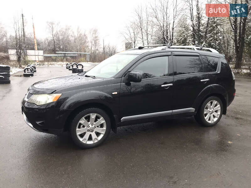 Позашляховик / Кросовер Mitsubishi Outlander XL 2008 в Луцьку