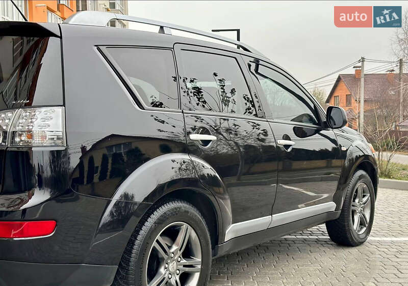 Позашляховик / Кросовер Mitsubishi Outlander XL 2006 в Бару