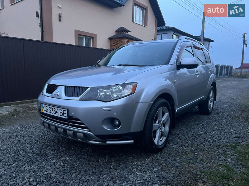 Внедорожник / Кроссовер Mitsubishi Outlander XL 2007 в Черновцах
