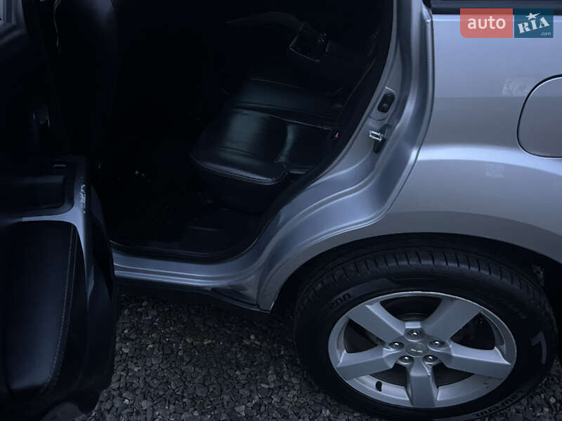 Внедорожник / Кроссовер Mitsubishi Outlander XL 2007 в Черновцах