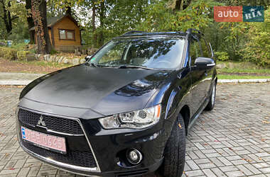 Позашляховик / Кросовер Mitsubishi Outlander XL 2011 в Дрогобичі