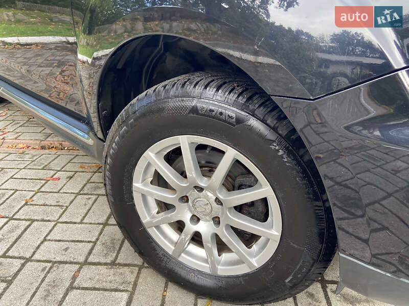 Позашляховик / Кросовер Mitsubishi Outlander XL 2011 в Дрогобичі