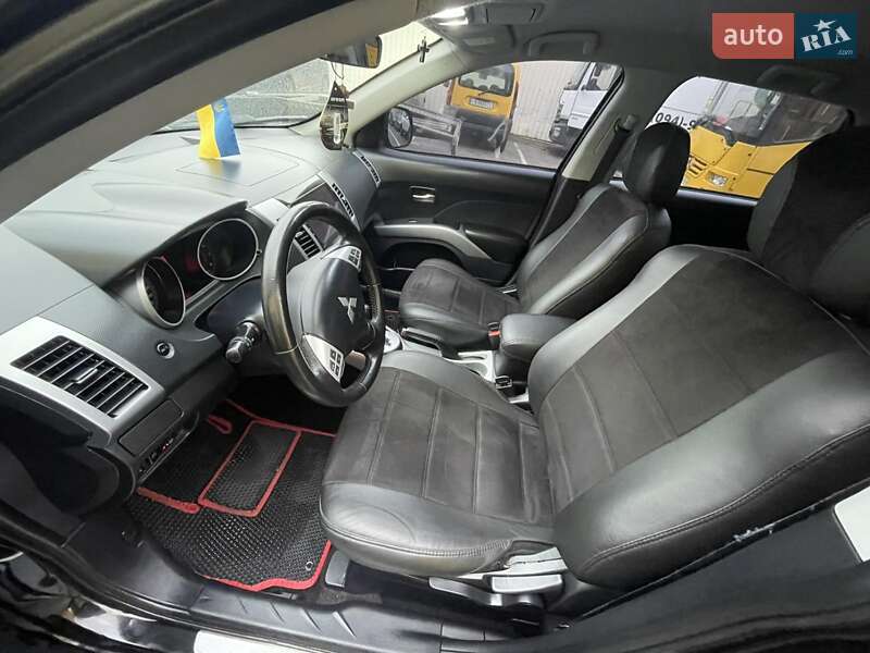 Внедорожник / Кроссовер Mitsubishi Outlander XL 2008 в Чернигове