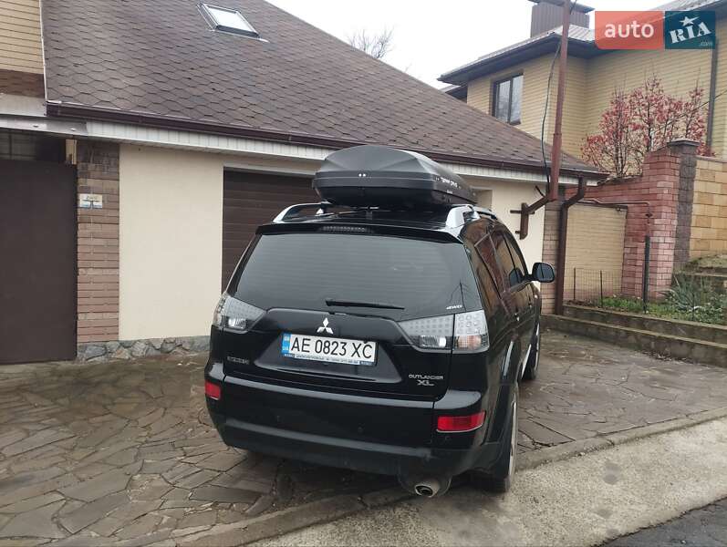 Позашляховик / Кросовер Mitsubishi Outlander XL 2008 в Дніпрі