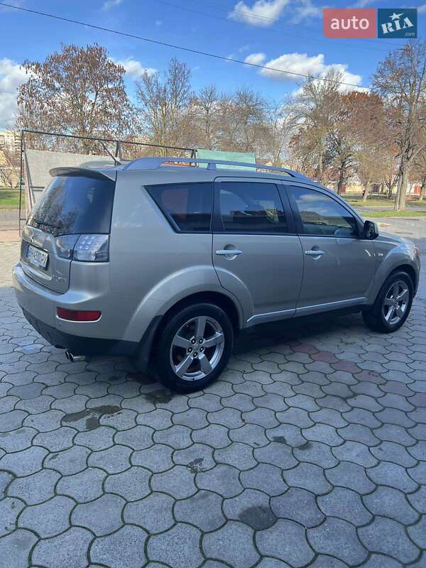 Внедорожник / Кроссовер Mitsubishi Outlander XL 2008 в Херсоне фото 10 Внедорожник / Кроссовер Mitsubishi Outlander XL 2008 в Херсоне