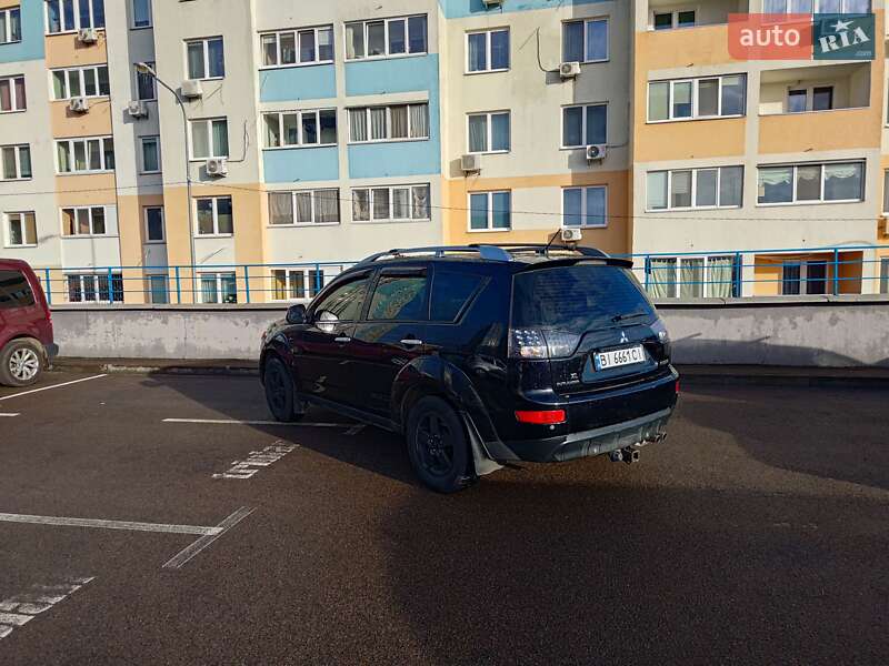 Внедорожник / Кроссовер Mitsubishi Outlander XL 2008 в Киеве