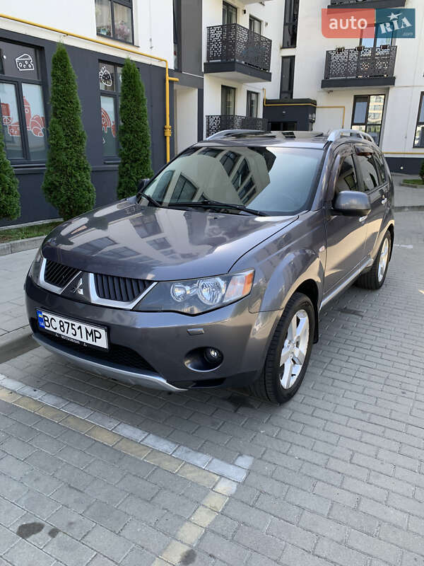 Mitsubishi Outlander XL 2008