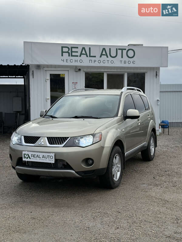 Mitsubishi Outlander XL 2008