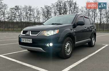 Внедорожник / Кроссовер Mitsubishi Outlander XL 2008 в Днепре