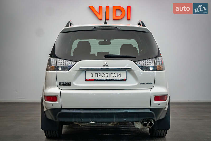 Внедорожник / Кроссовер Mitsubishi Outlander XL 2010 в Киеве фото 6 Внедорожник / Кроссовер Mitsubishi Outlander XL 2010 в Киеве