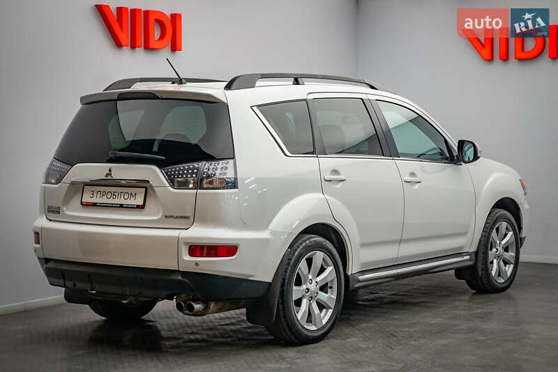 Внедорожник / Кроссовер Mitsubishi Outlander XL 2010 в Киеве фото 2 Внедорожник / Кроссовер Mitsubishi Outlander XL 2010 в Киеве