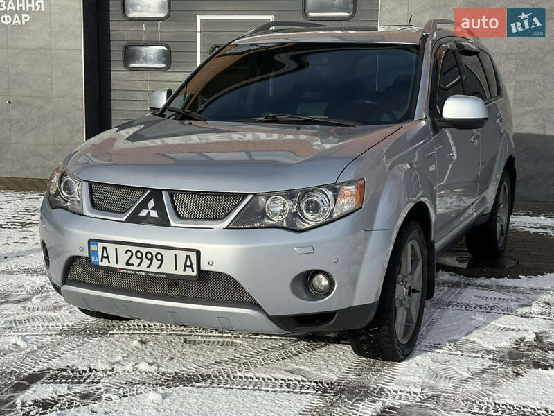 Внедорожник / Кроссовер Mitsubishi Outlander XL 2007 в Киеве