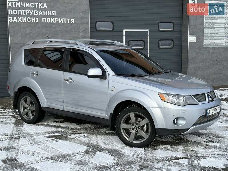 Внедорожник / Кроссовер Mitsubishi Outlander XL 2007 в Киеве