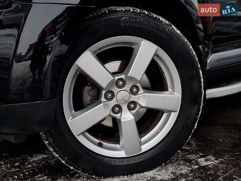 Позашляховик / Кросовер Mitsubishi Outlander XL 2008 в Вінниці